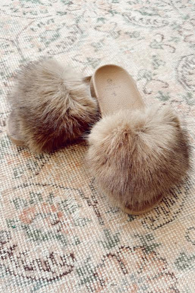 maxwell-james-jeans-brown-diva-slides-faux-fur-slides-brown