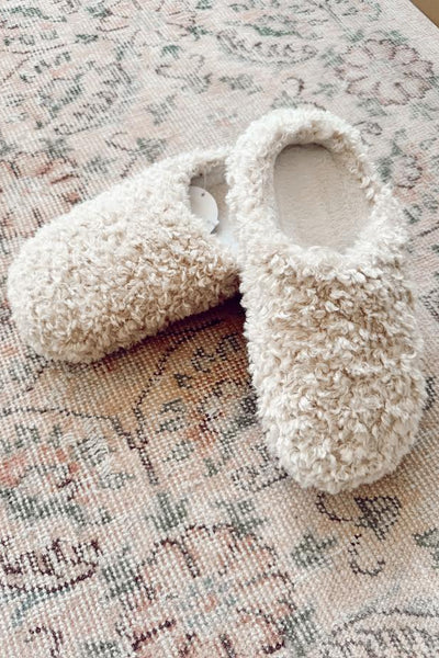 maxwell-james-jeans-curly-fur-slippers-faux-fur-slippers