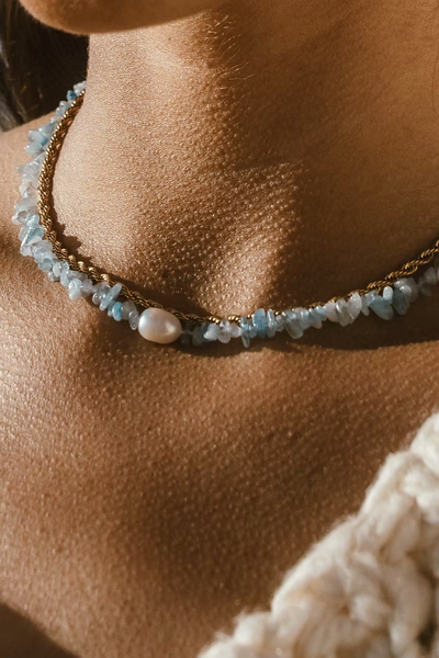 maxwell-james-jeans-raising-surfers-palm-coast-necklace-blue-shell-jewlery-accessories