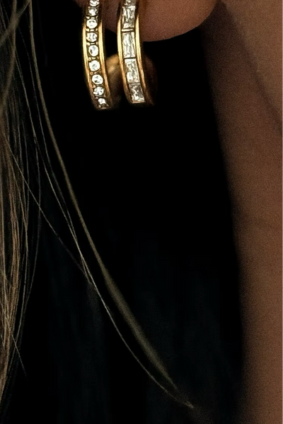 maxwell-james-jeans-raising-surfers-gold-hoops-earrings-dunes-drive-jewelry-acessories