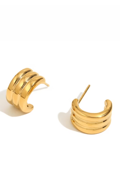 maxwell-james-jeans-raising-surfers-miya-hoops-gold-jewelry-earrings-accessories