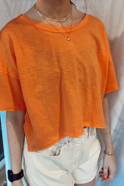 maxwell-james-jeans-stanton-orange-cropped-tee-shirt