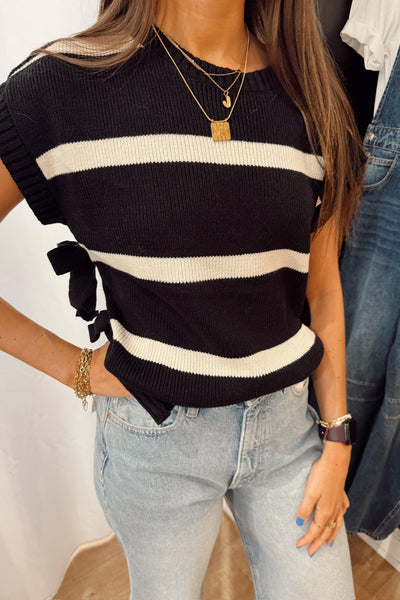 maxwell-james-jeans-stanton-black-white-stripe-short-sleeve-sweater-top-bow-tie