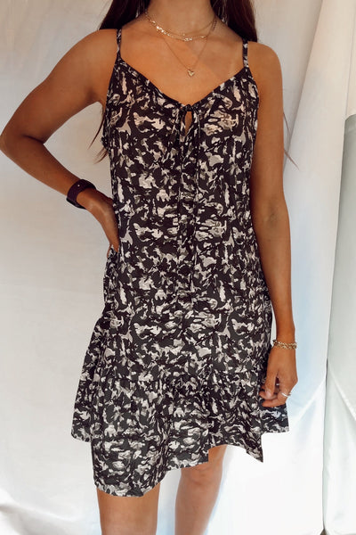 maxwell-james-jeans-stanton-leopard-camo-print-dress-mini-black