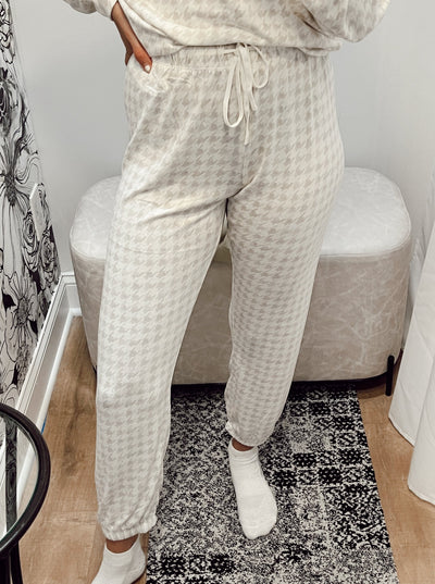 maxxwell-james-jeans-z-supply-houndstooth-pant-bottoms-lounge-pajamas-set-sweatpant