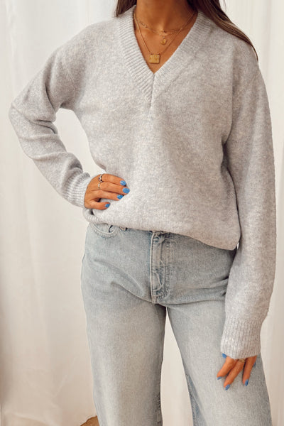 maxwell-james-jeans-stanton-v-neck-sweater-top-shirt-blue-john-and-jen-charlie-chmabray