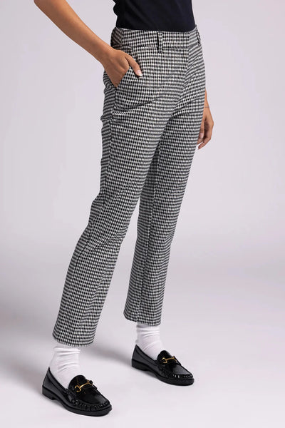 maxwell-james-jeans-weekend-LA-black-white-houndstooth-pattern-trousers-bottoms-pants