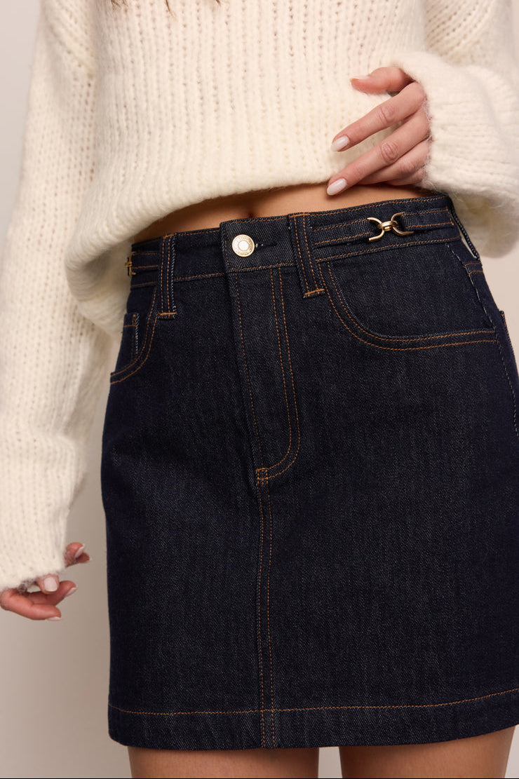z Supply socialite denim jean mini skirt dark indigo rinse wash with a white ribbed knit sweater 