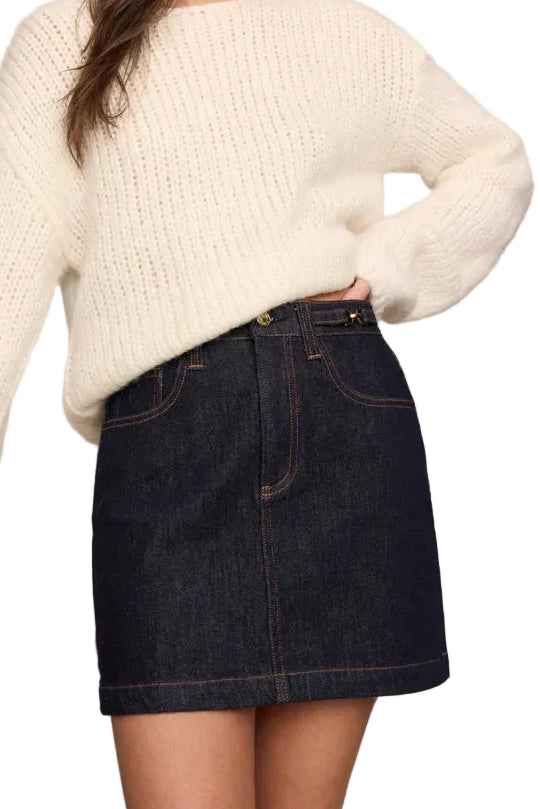 z Supply socialite denim jean mini skirt dark indigo rinse wash with a white ribbed knit sweater 